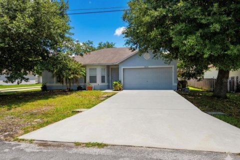 Villa ou maison à Kissimmee, Floride 3 chambres, 123.56 m2 № 2166906