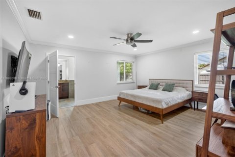 Villa ou maison à vendre à Palmetto Bay, Floride: 3 chambres, 207.08 m2 № 1946573 - photo 22