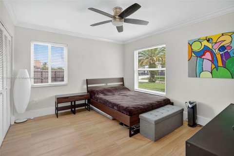Villa ou maison à vendre à Palmetto Bay, Floride: 3 chambres, 207.08 m2 № 1946573 - photo 30