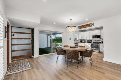 Villa ou maison à louer à Miami, Floride: 3 chambres, 133.31 m2 № 1939166 - photo 5