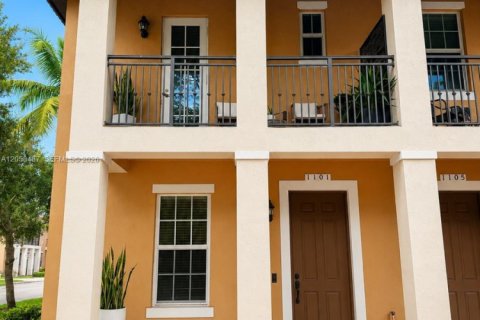 Touwnhouse à Pembroke Pines, Floride 3 chambres, 154.22 m2 № 2168756