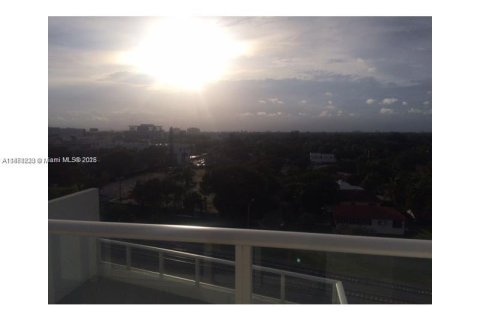 Condominio en venta en Miami, Florida, 1 dormitorio, 59.46 m2 № 1882464 - foto 22