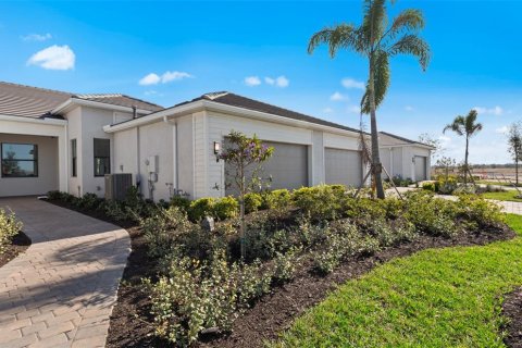 Villa ou maison à vendre à Lakewood Ranch, Floride: 2 chambres, 134.52 m2 № 1799963 - photo 4