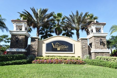 House in Delray Beach, Florida 2 bedrooms, 189.61 sq.m. № 1177280 - photo 1