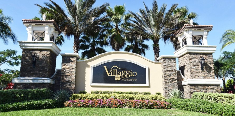 House in Delray Beach, Florida 2 bedrooms, 189.61 sq.m. № 1177280