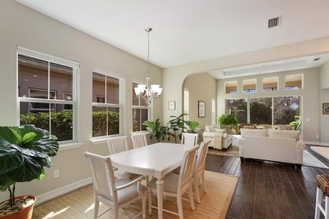 House in Lakewood Ranch, Florida 2 bedrooms, 174.56 sq.m. № 2235573 - photo 9