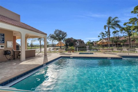 Condo in Fort Myers, Florida, 2 bedrooms  № 1799890 - photo 9