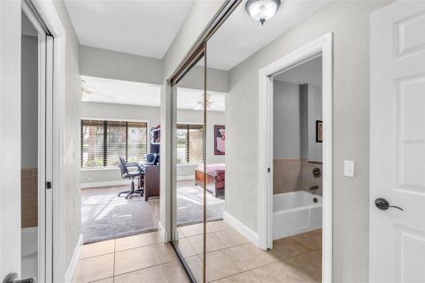 Condo in Fort Myers, Florida, 2 bedrooms  № 1799890 - photo 28