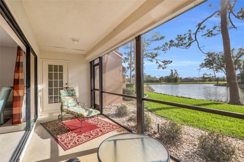 Condo in Fort Myers, Florida, 2 bedrooms  № 1799890 - photo 7