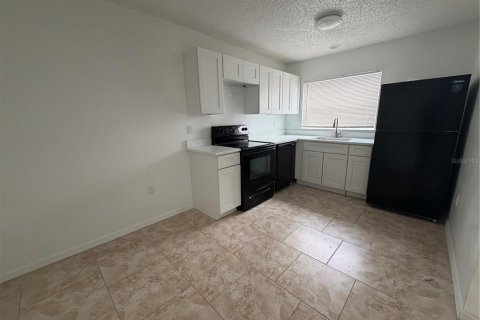 Appartement à louer à Eustis, Floride: 2 chambres, 76.18 m2 № 2408402 - photo 5