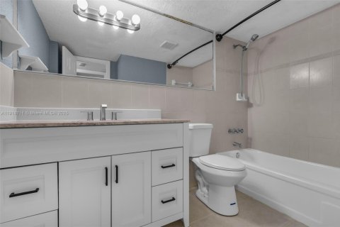 Снять в аренду кондоминиум в Майами, Флорида 1 спальня, № 1973986 - фото 10