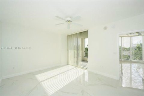 Copropriété à louer à Plantation, Floride: 2 chambres, 124.3 m2 № 2065886 - photo 11