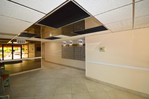 Copropriété à vendre à Lauderhill, Floride: 2 chambres, 119.84 m2 № 2083885 - photo 29