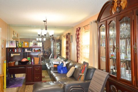 Copropriété à vendre à Lauderhill, Floride: 2 chambres, 119.84 m2 № 2083885 - photo 3