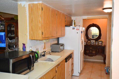 Copropriété à vendre à Lauderhill, Floride: 2 chambres, 119.84 m2 № 2083885 - photo 7