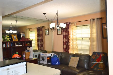 Copropriété à vendre à Lauderhill, Floride: 2 chambres, 119.84 m2 № 2083885 - photo 4