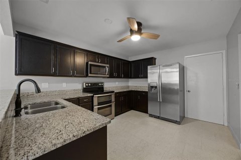 House in Lake Mary, Florida 2 bedrooms, 131.18 sq.m. № 1909301 - photo 22