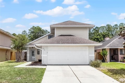 House in Lake Mary, Florida 2 bedrooms, 131.18 sq.m. № 1909301 - photo 1