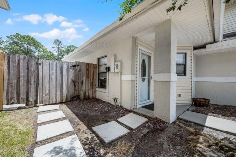 House in Lake Mary, Florida 2 bedrooms, 131.18 sq.m. № 1909301 - photo 8