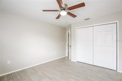 Casa en alquiler en Spring Hill, Florida, 3 dormitorios, 159.42 m2 № 1906841 - foto 13