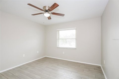 Casa en alquiler en Spring Hill, Florida, 3 dormitorios, 159.42 m2 № 1906841 - foto 12