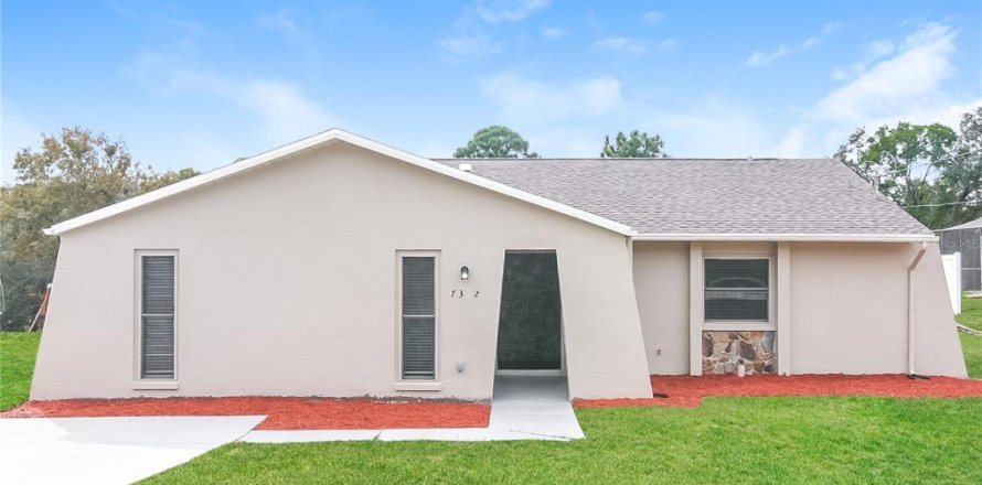Casa en Spring Hill, Florida 3 dormitorios, 159.42 m2 № 1906841
