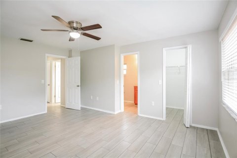 Casa en alquiler en Spring Hill, Florida, 3 dormitorios, 159.42 m2 № 1906841 - foto 7