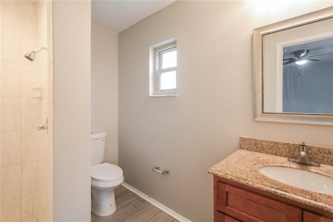 Casa en alquiler en Spring Hill, Florida, 3 dormitorios, 159.42 m2 № 1906841 - foto 9