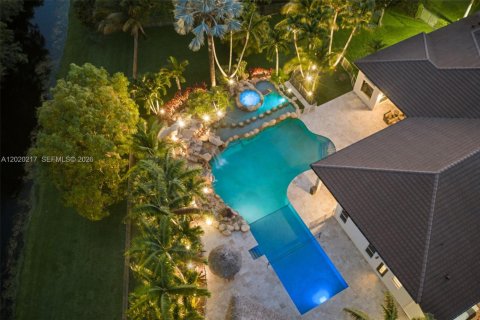 Villa ou maison à vendre à Davie, Floride: 5 chambres, 426.61 m2 № 2256779 - photo 16