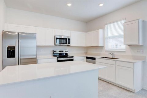 Touwnhouse à vendre à Davenport, Floride: 4 chambres, 180.6 m2 № 2097402 - photo 7