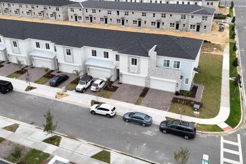 Touwnhouse à vendre à Davenport, Floride: 4 chambres, 180.6 m2 № 2097402 - photo 4