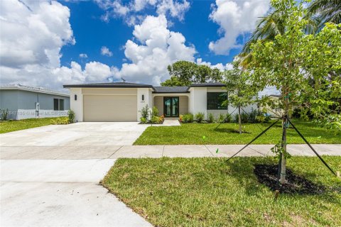 House in Fort Lauderdale, Florida 4 bedrooms, 222.97 sq.m. № 1834553 - photo 4