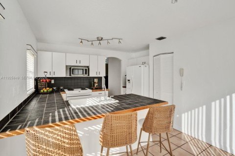 Купить виллу или дом в Санрайз, Флорида 3 спальни, 137.12м2, № 1985898 - фото 11