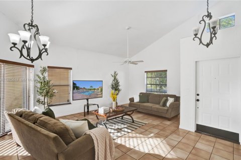 Купить виллу или дом в Санрайз, Флорида 3 спальни, 137.12м2, № 1985898 - фото 5