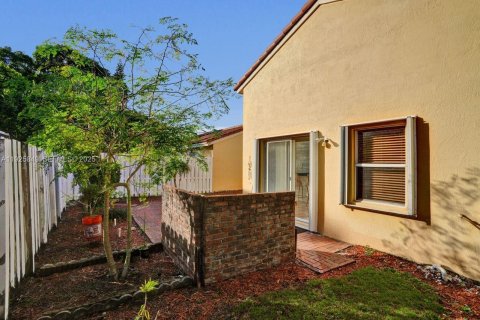 Купить виллу или дом в Санрайз, Флорида 3 спальни, 137.12м2, № 1985898 - фото 26