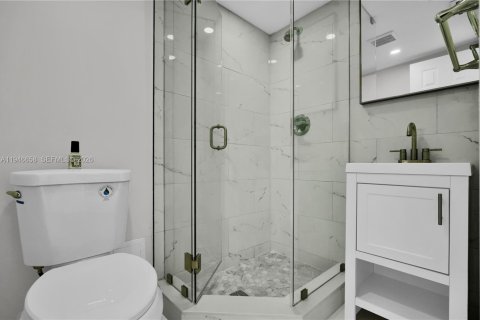 Condo in Miami Beach, Florida, 2 bedrooms  № 2002894 - photo 7