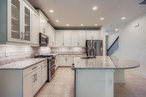 Casa en alquiler en Fish Hawk, Florida, 5 dormitorios, 246.1 m2 № 1918986 - foto 12