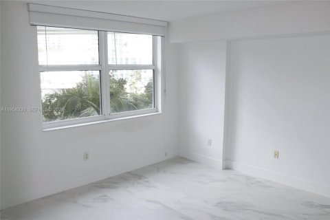 Apartment in Miami, Florida 1 bedroom, 70.33 sq.m. № 2017484 - photo 7