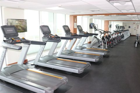 Apartment in Miami, Florida 1 bedroom, 70.33 sq.m. № 2017484 - photo 13