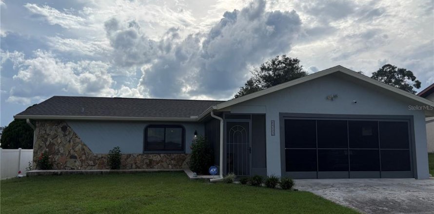 Villa ou maison à Brooksville, Floride 2 chambres, 120.77 m2 № 2411596
