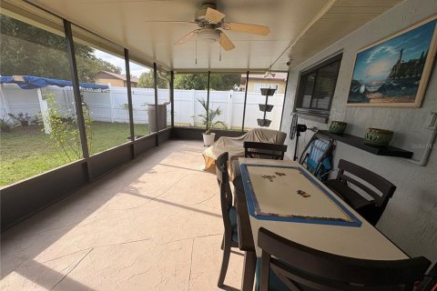 Villa ou maison à louer à Brooksville, Floride: 2 chambres, 120.77 m2 № 2411596 - photo 6
