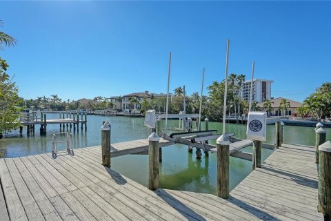 Villa ou maison à vendre à Sarasota, Floride: 4 chambres, 416.2 m2 № 1535252 - photo 21