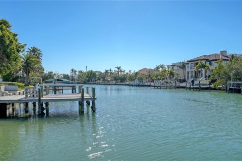 Villa ou maison à vendre à Sarasota, Floride: 4 chambres, 416.2 m2 № 1535252 - photo 22