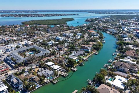Villa ou maison à vendre à Sarasota, Floride: 4 chambres, 416.2 m2 № 1535252 - photo 7