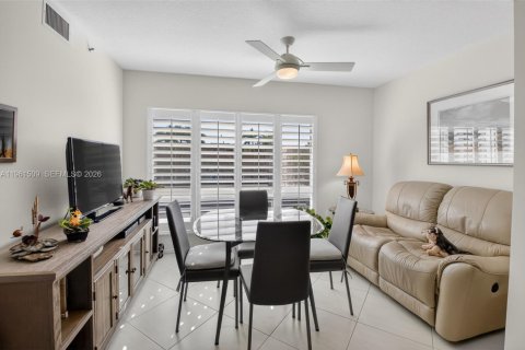 Condominio en venta en Boynton Beach, Florida, 3 dormitorios, 139.35 m2 № 2024558 - foto 22