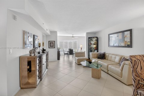 Condominio en venta en Boynton Beach, Florida, 3 dormitorios, 139.35 m2 № 2024558 - foto 12