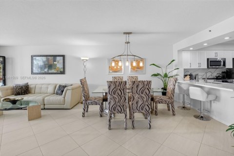 Condominio en venta en Boynton Beach, Florida, 3 dormitorios, 139.35 m2 № 2024558 - foto 17