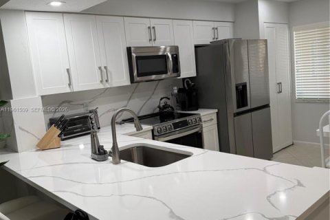 Condo in Boynton Beach, Florida, 3 bedrooms  № 2024558 - photo 3