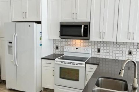 Villa ou maison à vendre à Orlando, Floride: 3 chambres, 111.58 m2 № 1515719 - photo 4