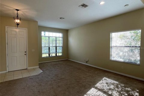 House in Davenport, Florida 5 bedrooms, 269.51 sq.m. № 2095228 - photo 9